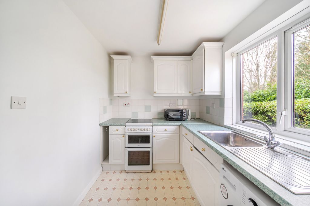 Property photo 2 of 20 1381712-13-691c46...