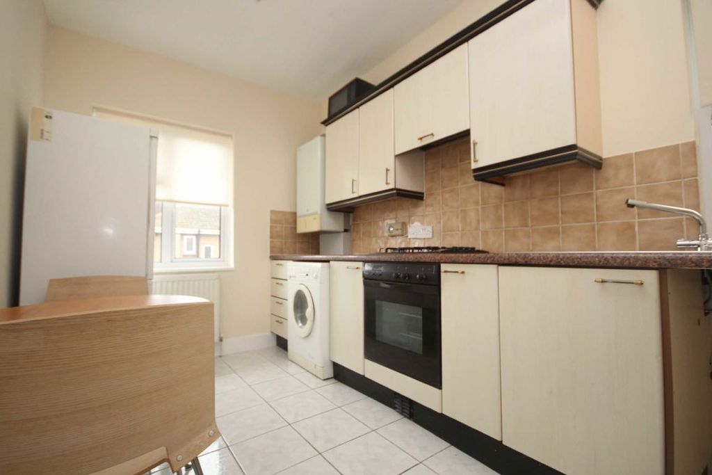 Property photo 2 of 4