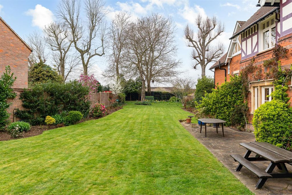 Additional image 13 of 4 bed semi-detached house for saleQueens Hill House, Queens Road, Hertford SG13
