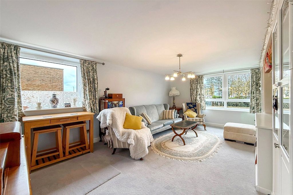 Property photo 2 of 13 Picture No. 01