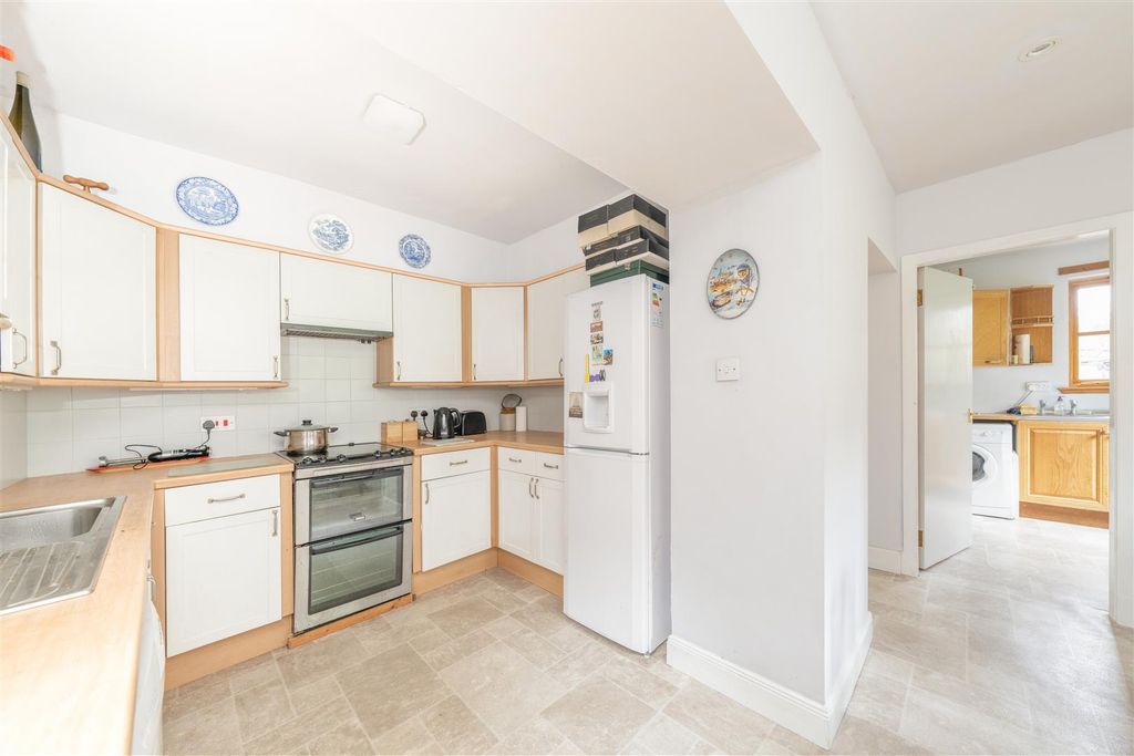 Property photo 3 of 22 Glenrae, 36 Mill Street, Selkirk-5.Jpg