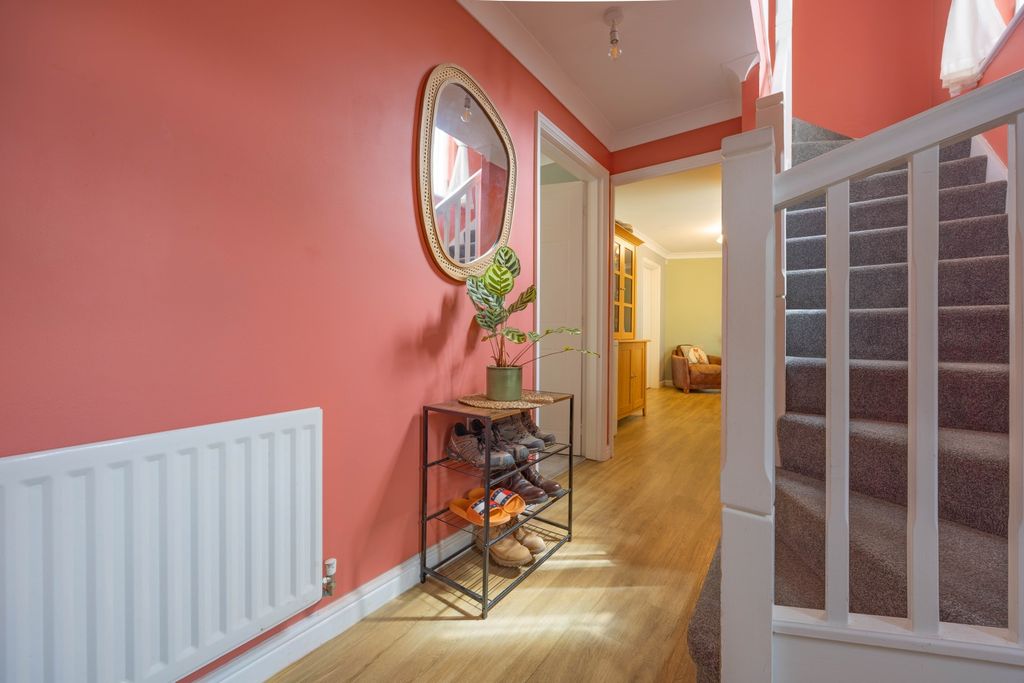 Property photo 3 of 19 Ewemove Taunton Burge Meadow (11)