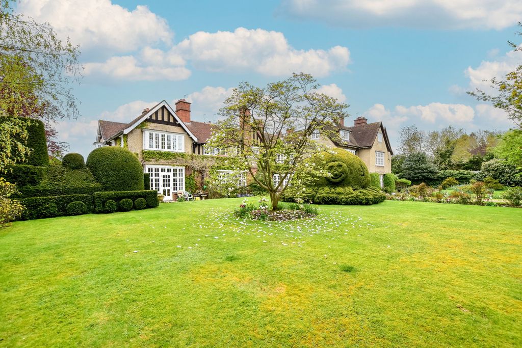 Property photo 2 of 16
