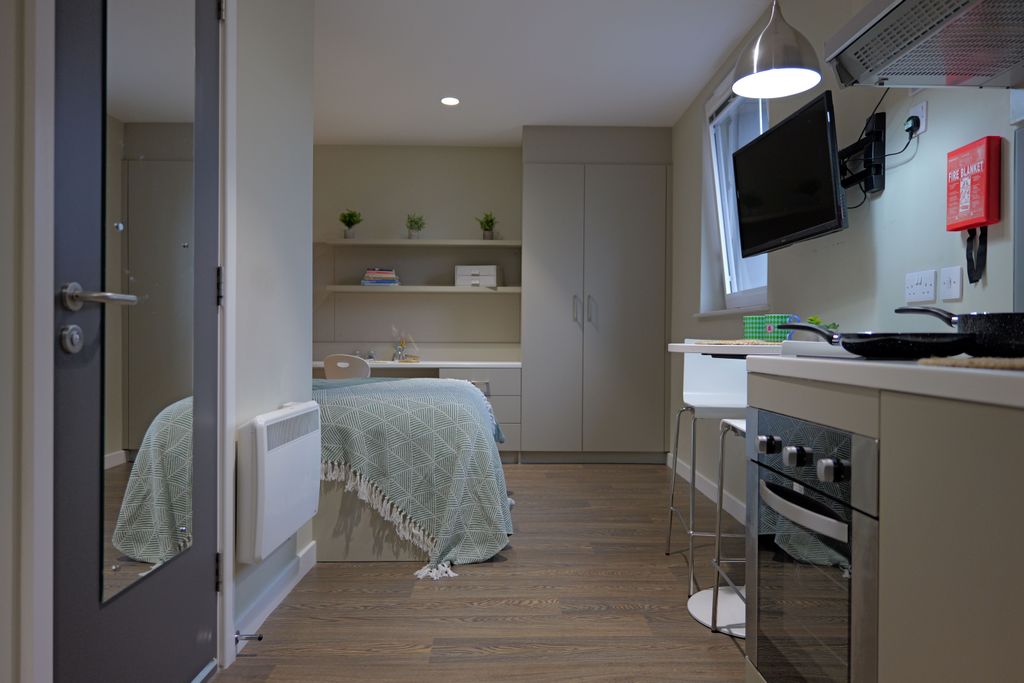 Property photo 2 of 11