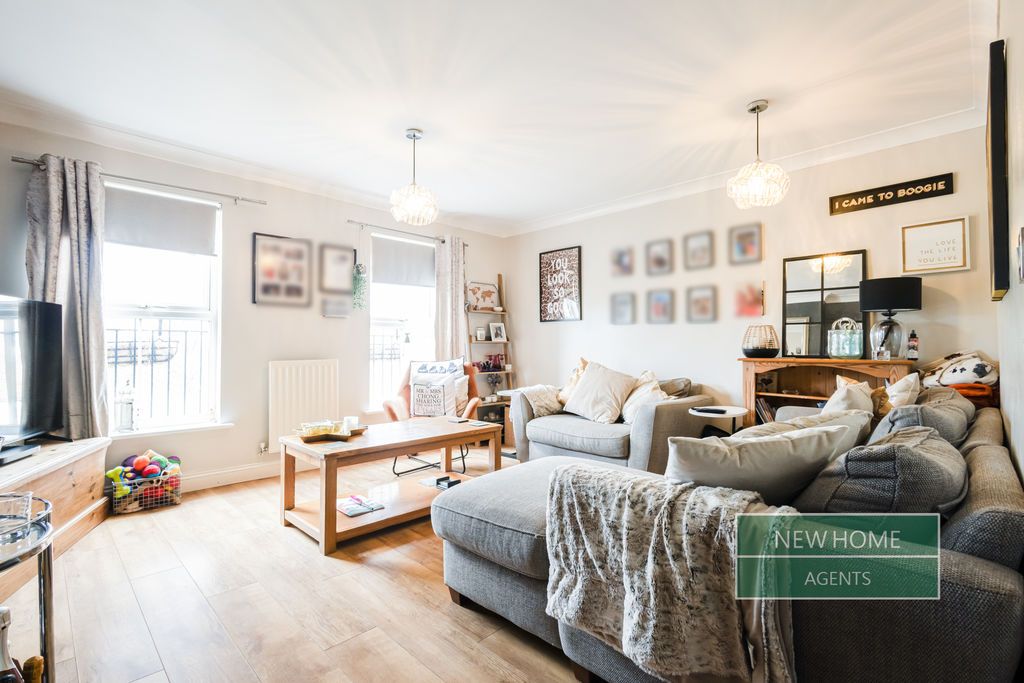 Property photo 2 of 25 Photo 18