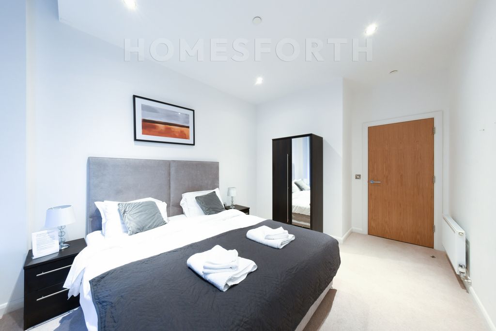 Property photo 3 of 12 Photo 6