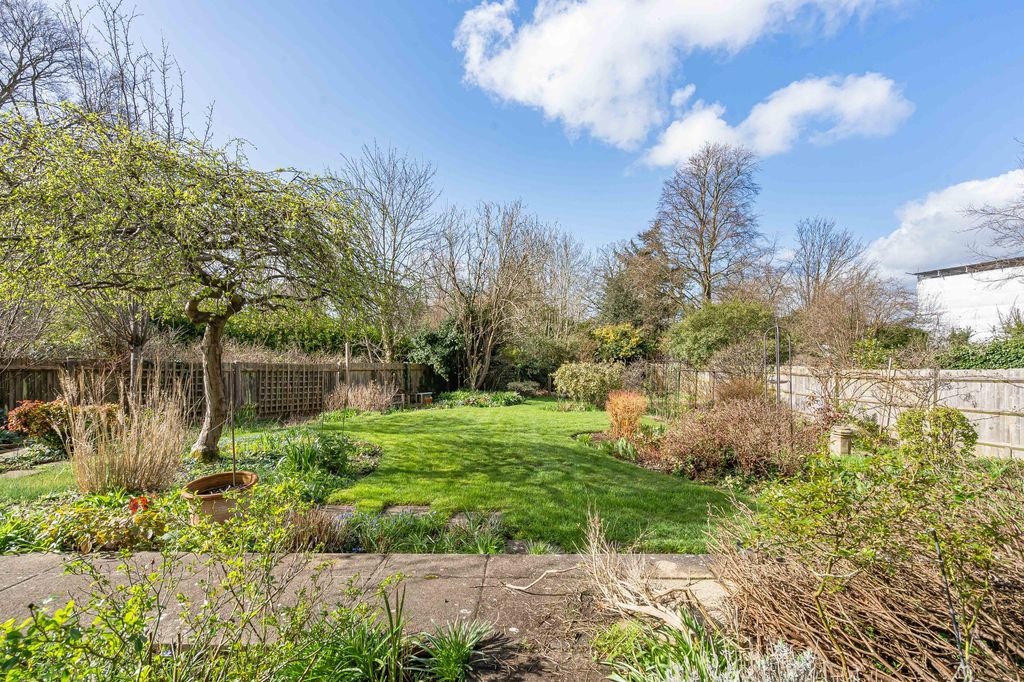 Property photo 3 of 24