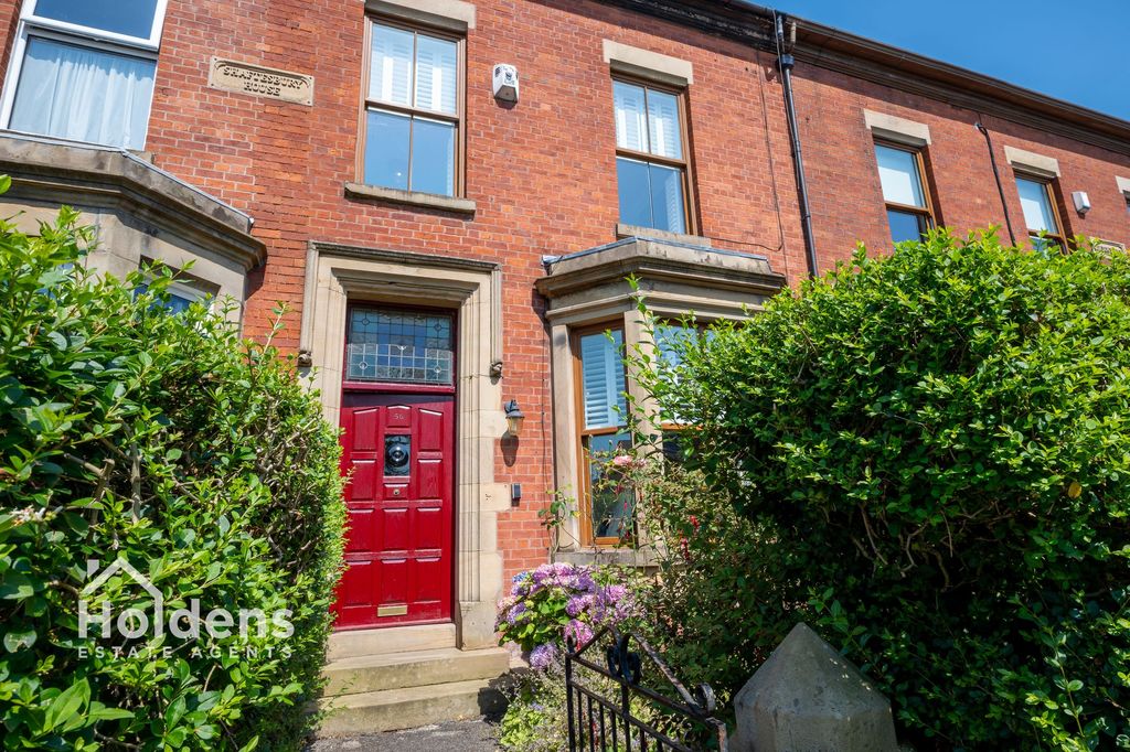 Property photo 1 of 24