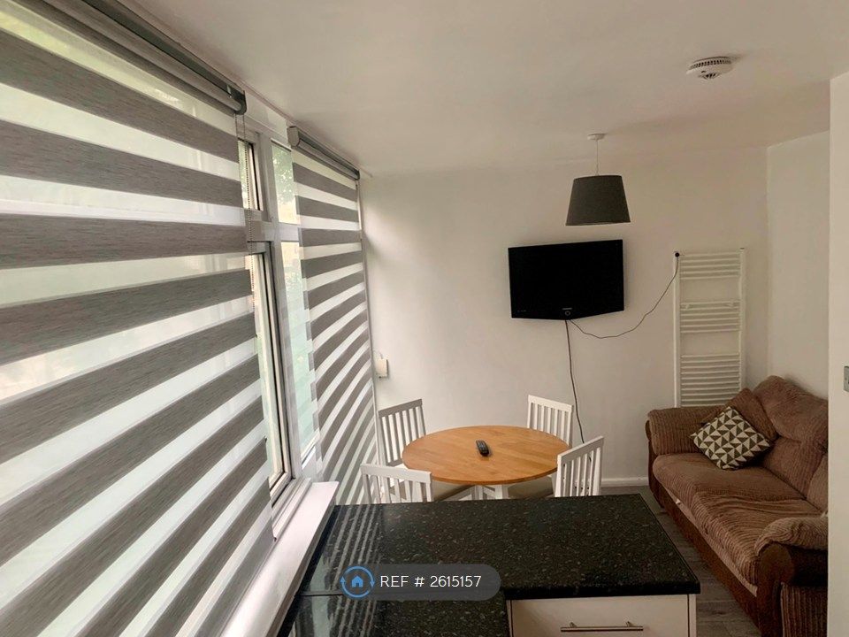 Property photo 1 of 25