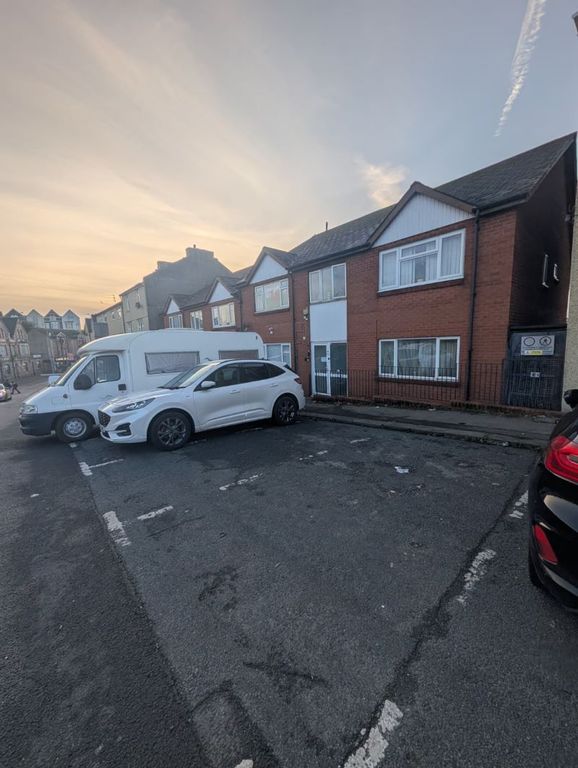 Property photo 2 of 11