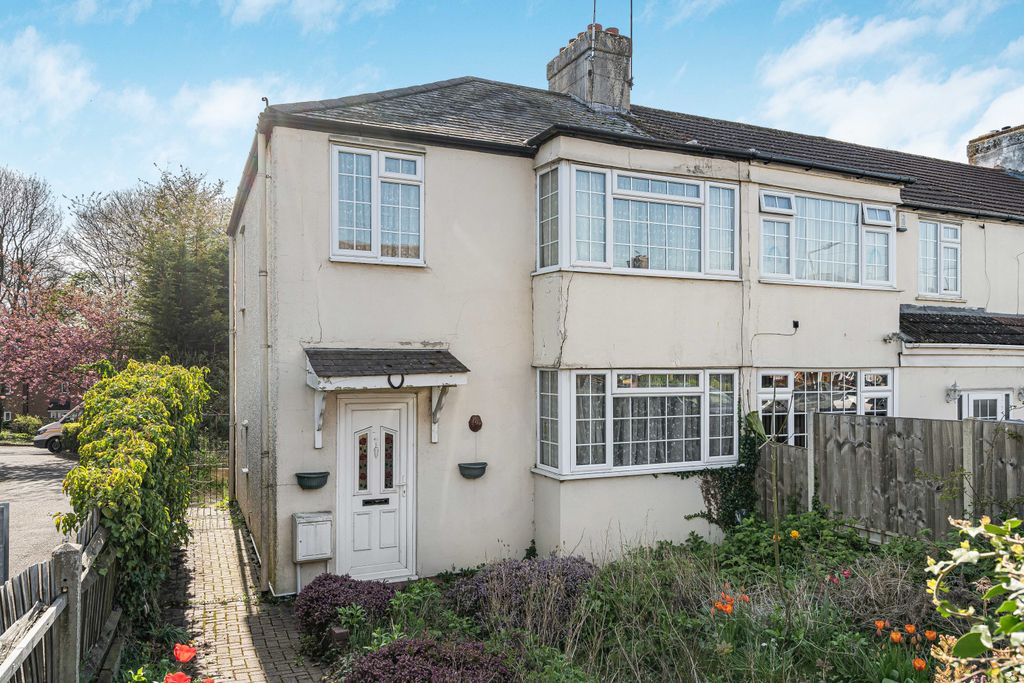 Property photo 1 of 19 Front