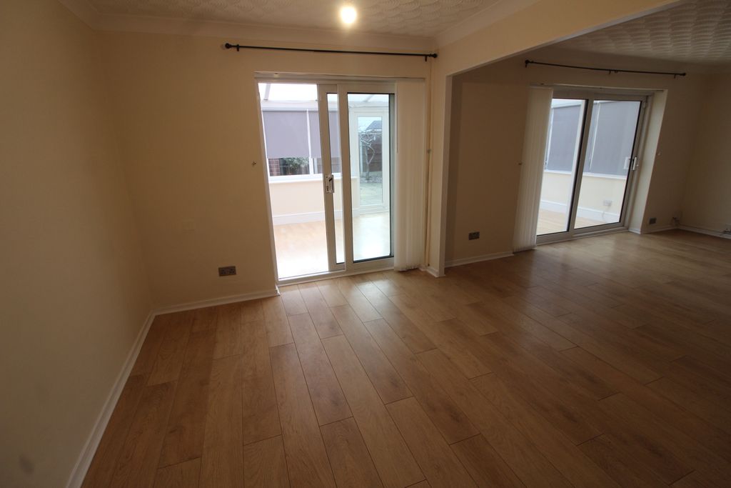 Property photo 3 of 16 Reception Room