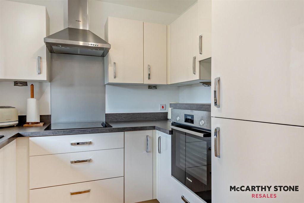 Additional image 10 of 1 bed flat for saleGibson Court, Tattershall Road, Woodhall Spa LN10