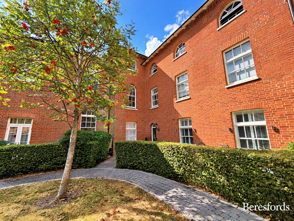 Property photo 1 of 10 Exterior