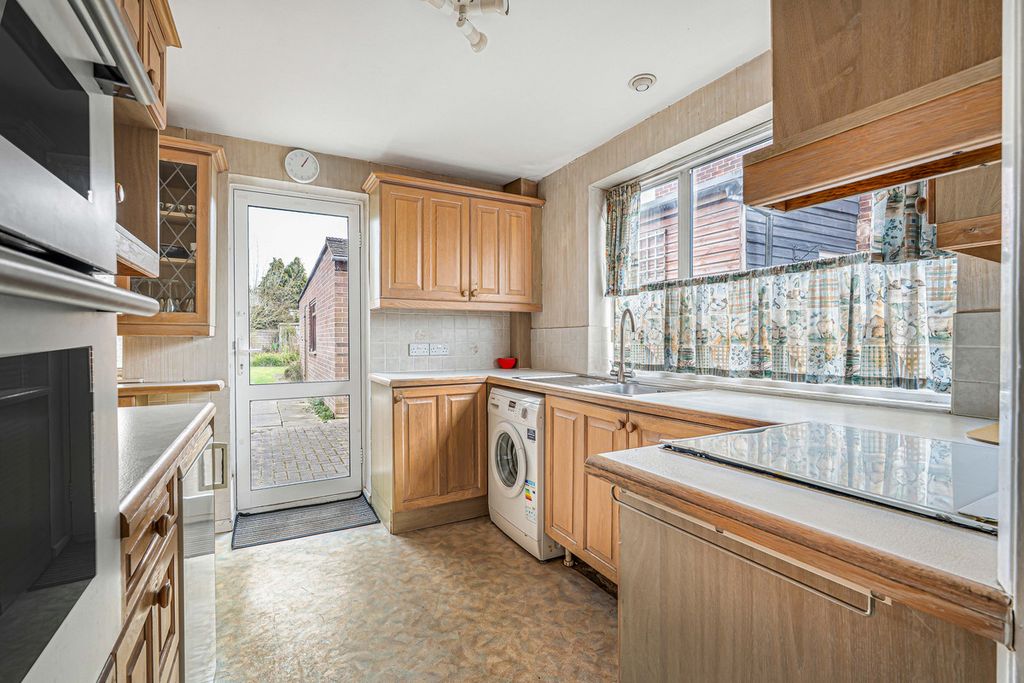 Property photo 3 of 17