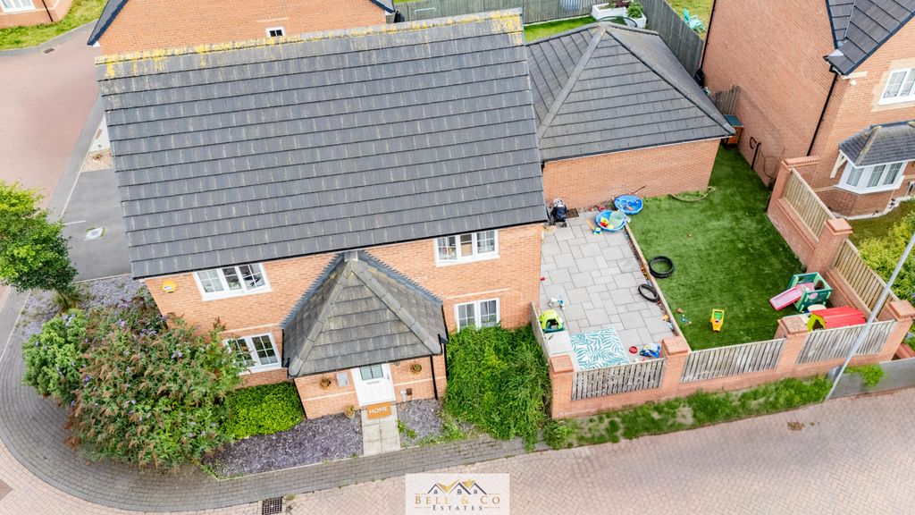 Property photo 1 of 25 Aerial 5