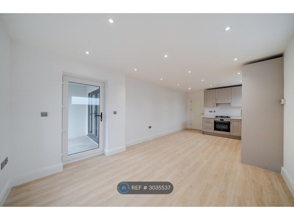 Property photo 3 of 11 Open Plan Lounge And Kitchen