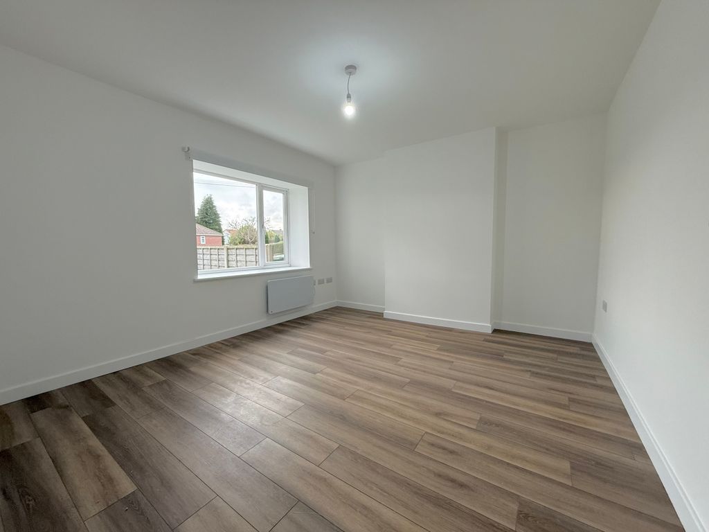 Property photo 2 of 10 Living Room