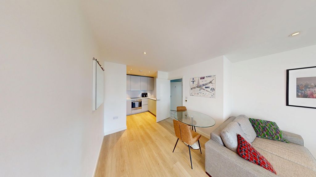 Property photo 2 of 7