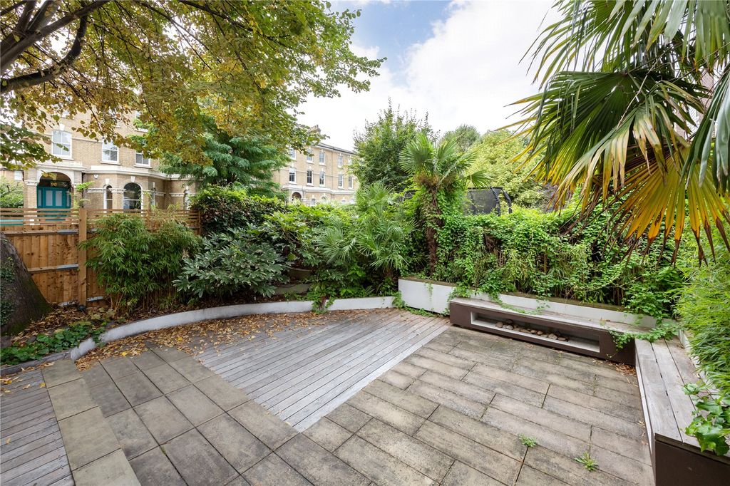 Property photo 3 of 13 Picture No. 11