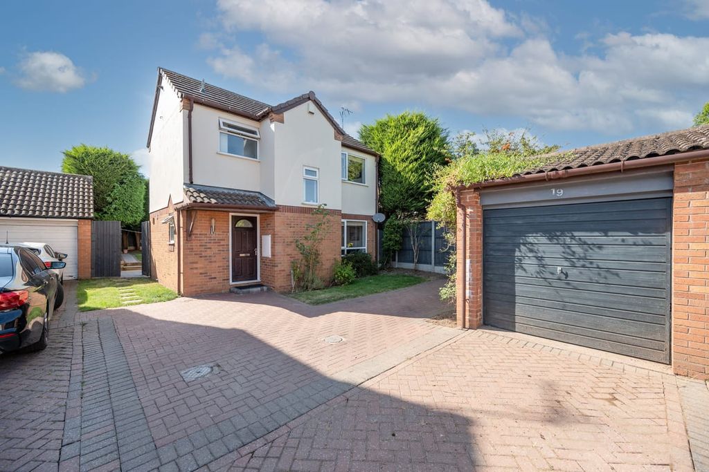 Property photo 2 of 30