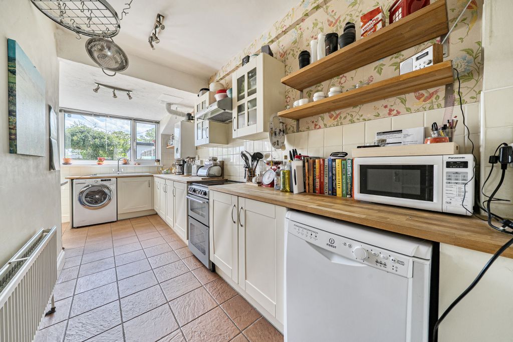 Property photo 2 of 12 14503548