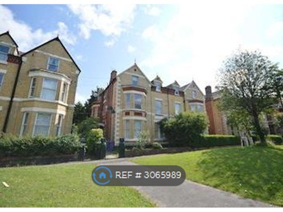 Property photo 1 of 11