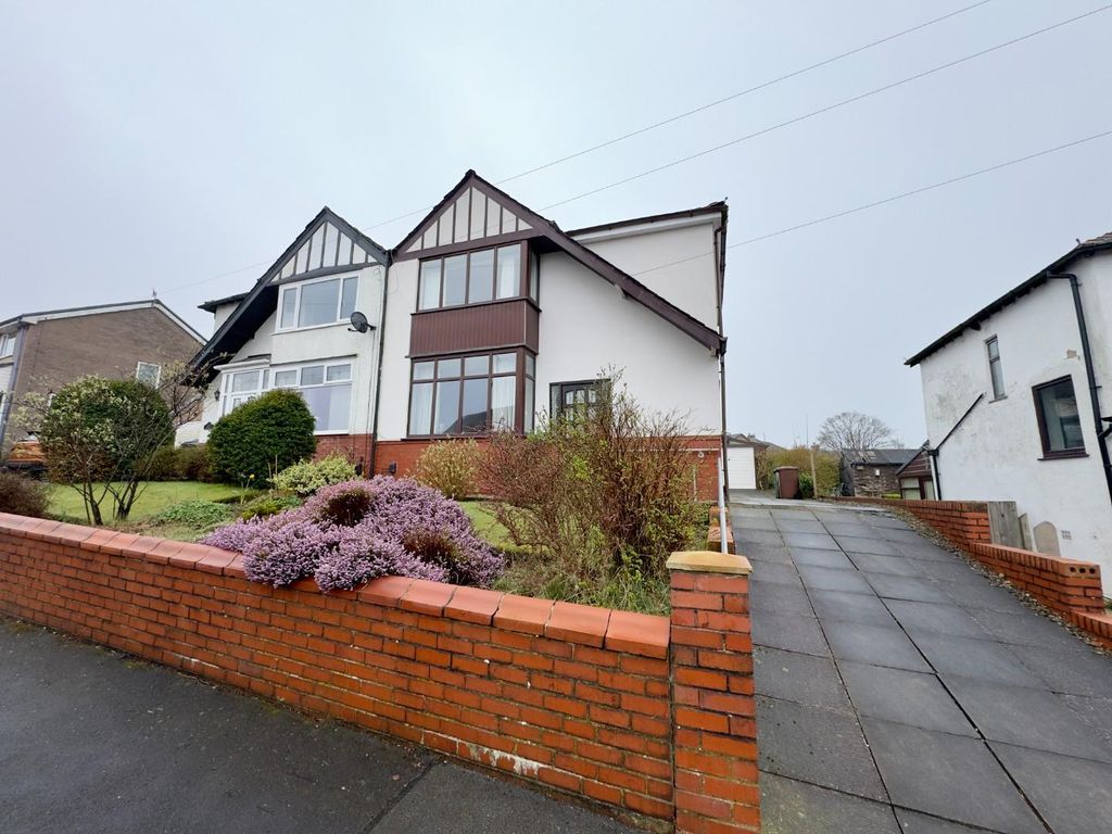 Property photo 1 of 17 Image00037.Jpeg