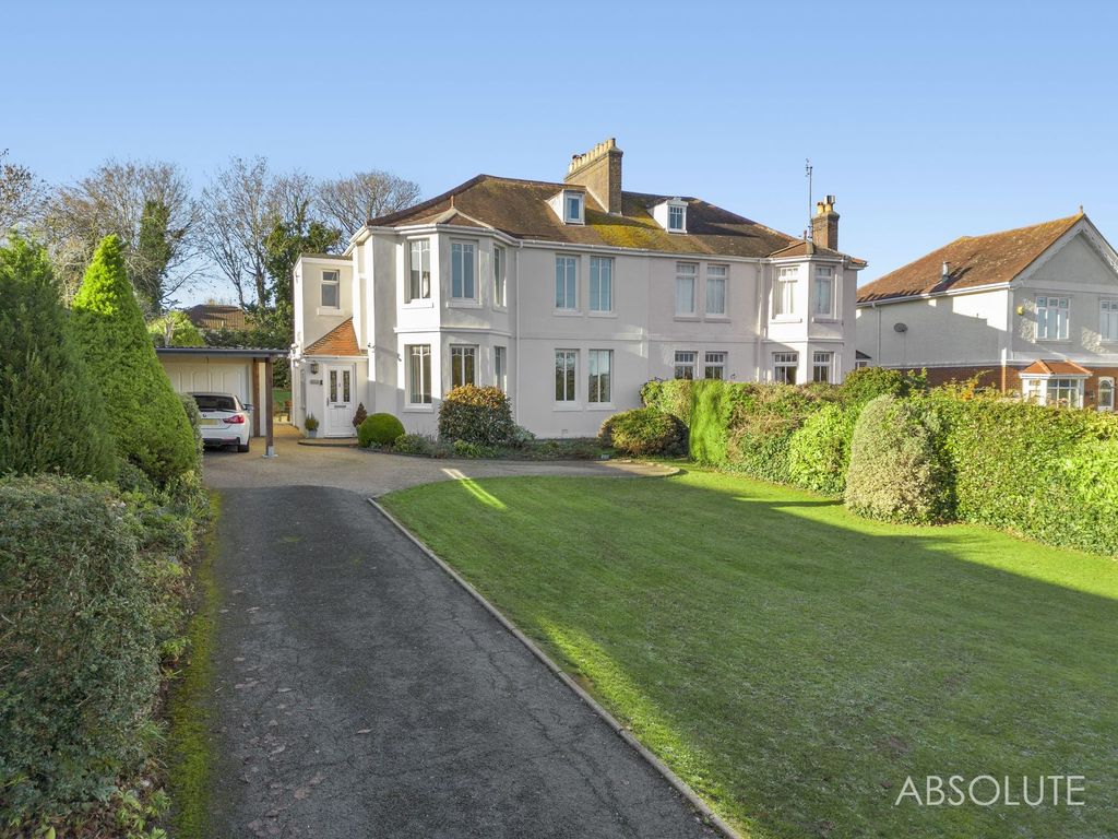 Property photo 1 of 30