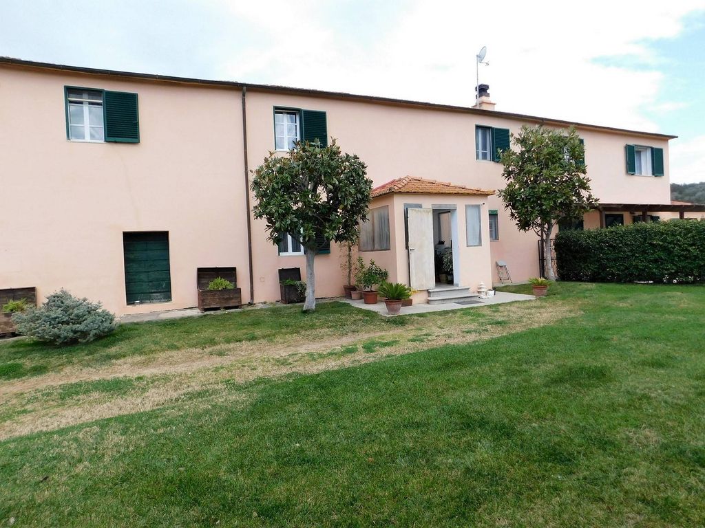Property photo 2 of 30