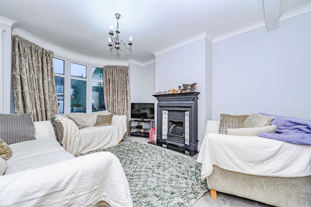 Property photo 2 of 14 Pbox-Img.Jpg