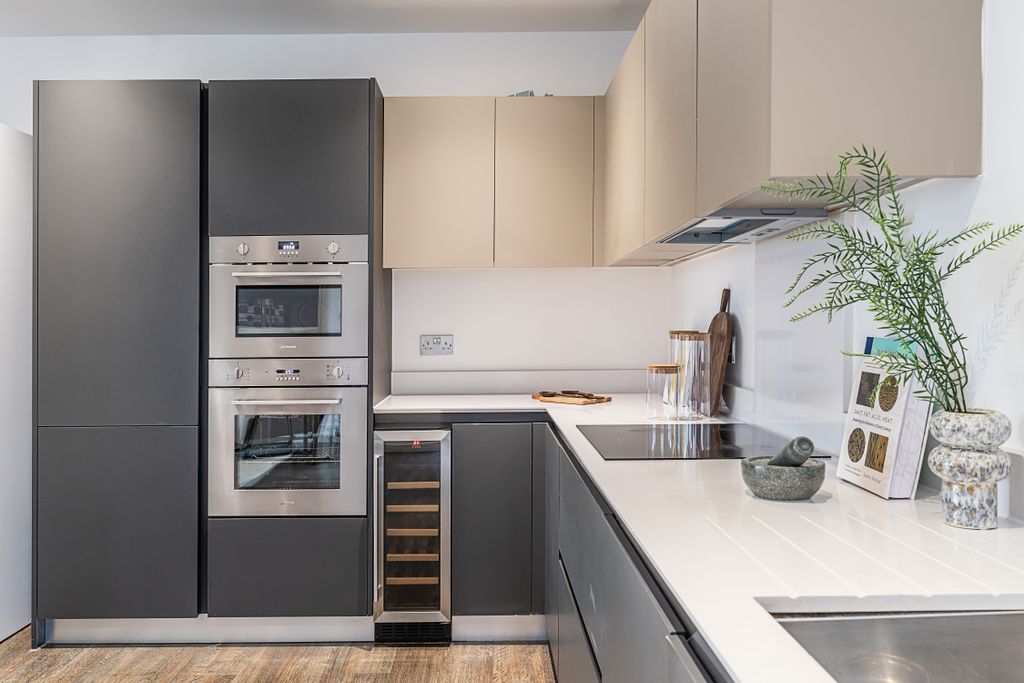 Property photo 2 of 7 Image