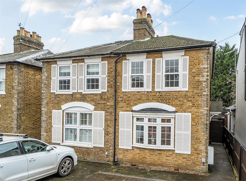 Property photo 1 of 13 New Road - Front 1A.Jpg