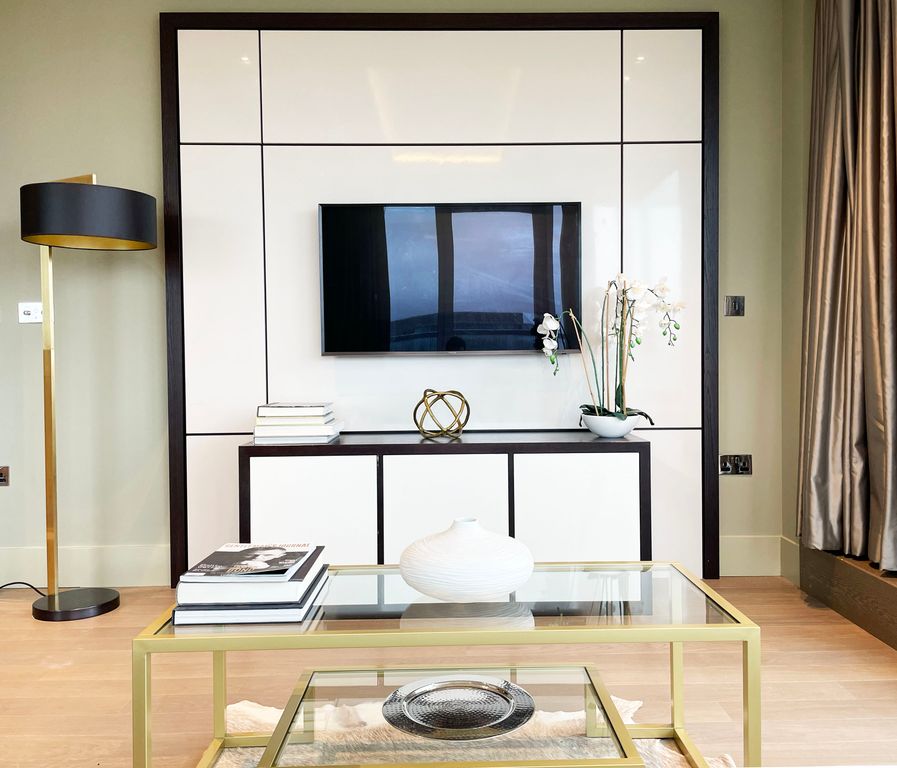 Property photo 2 of 24