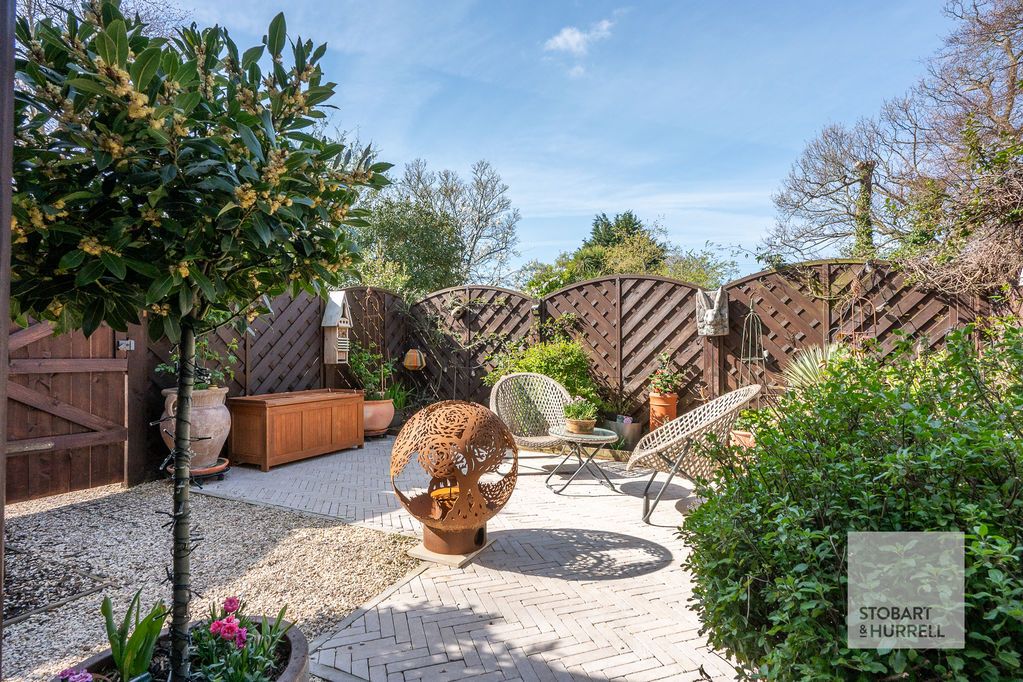 Property photo 3 of 18 Garden