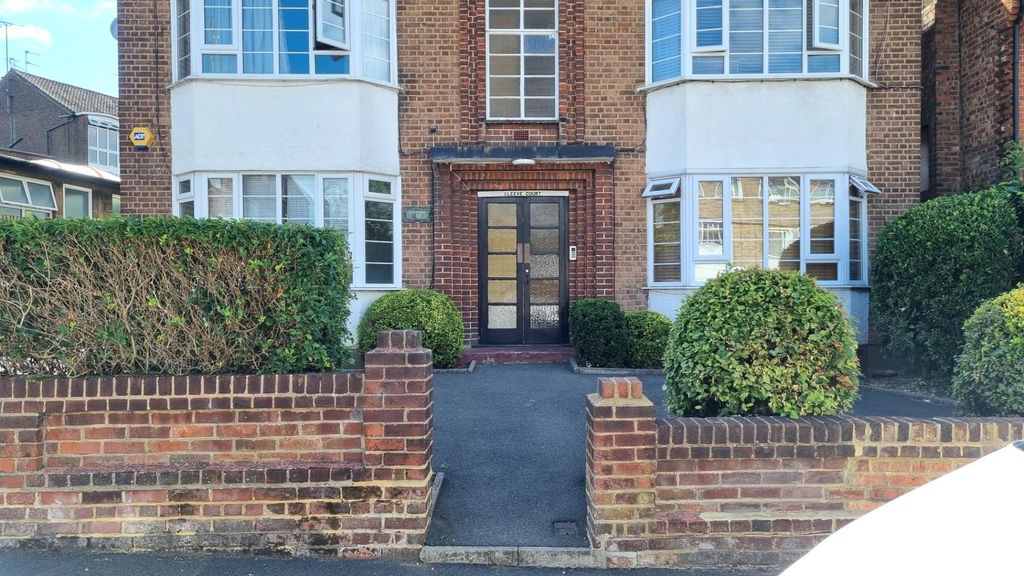 Property photo 2 of 12