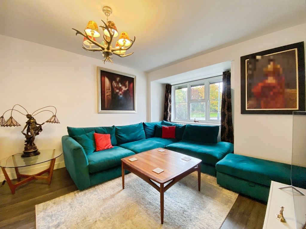 Property photo 2 of 25 Pbox-Img.Jpg