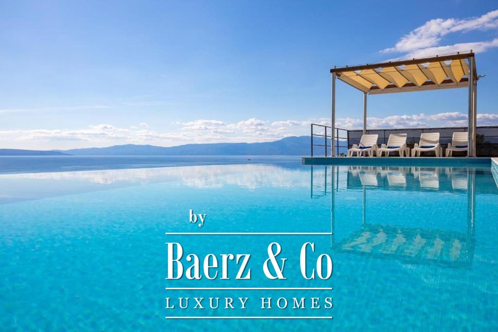 Property photo 3 of 35