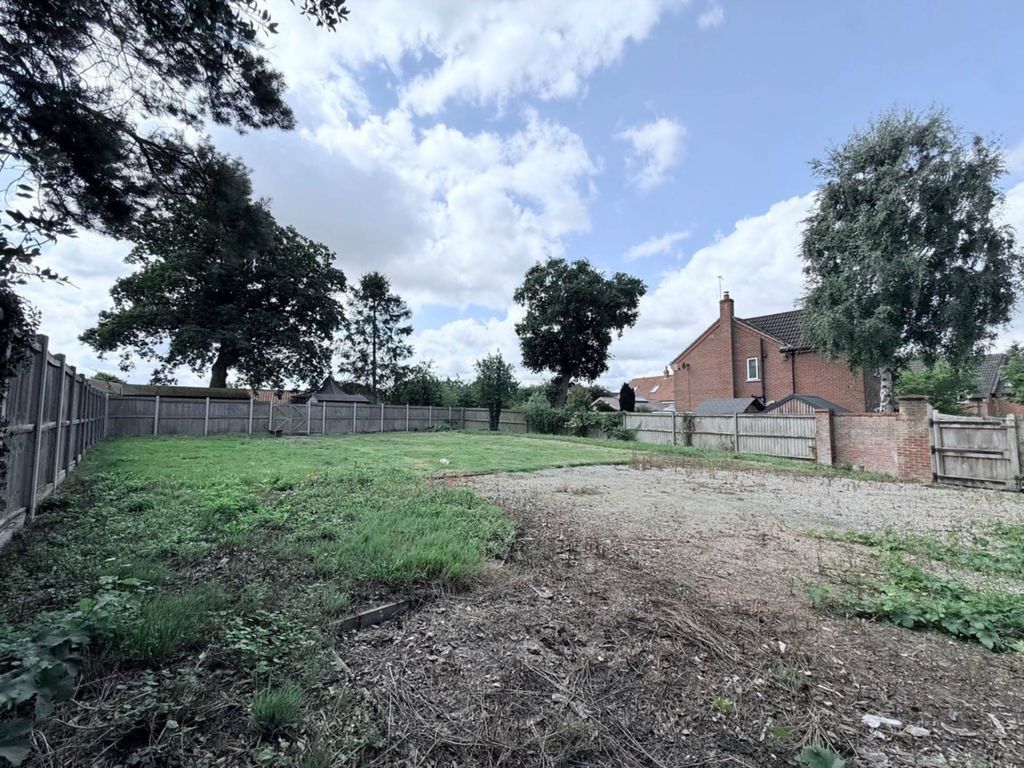 Property photo 2 of 4