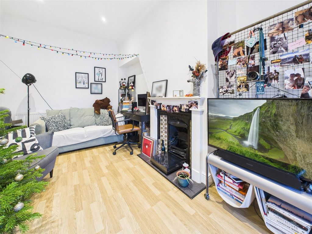 Property photo 2 of 5 Picture No. 07