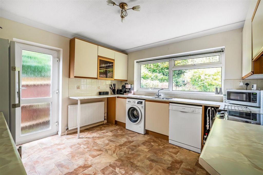 Additional image 10 of 4 bed detached house for saleErmyn Way, Leatherhead KT22