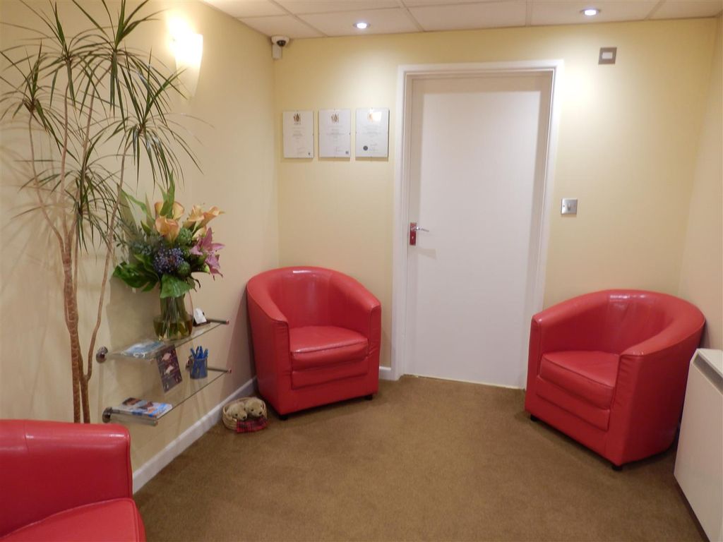 Property photo 3 of 15 v Photo 3.Jpg