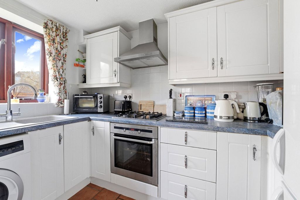 Property photo 3 of 12 Picture No. 10