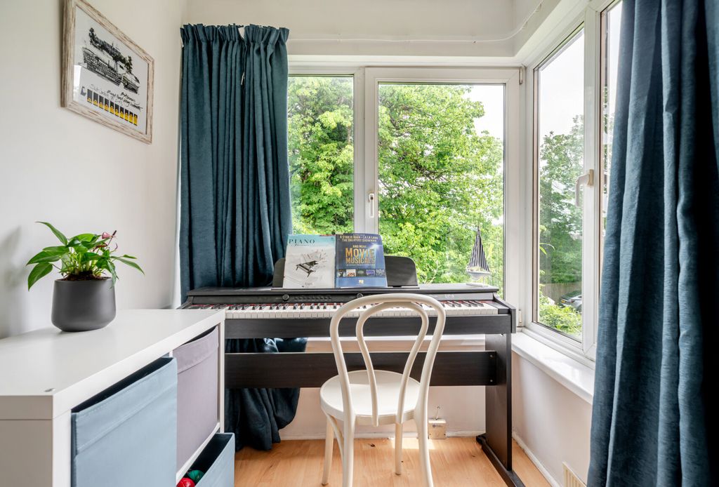 Additional image 9 of 3 bed flat for saleIson Hill Road, Bristol, Somerset BS10