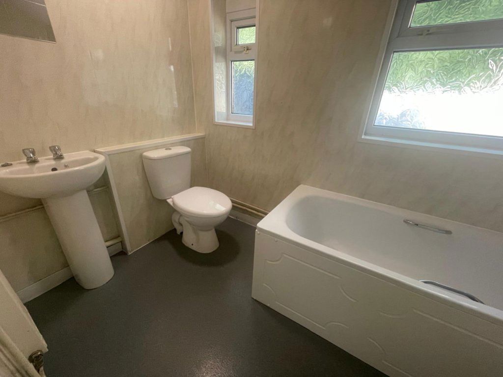 Property photo 2 of 2