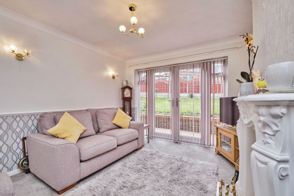 Property photo 3 of 17 Photography
