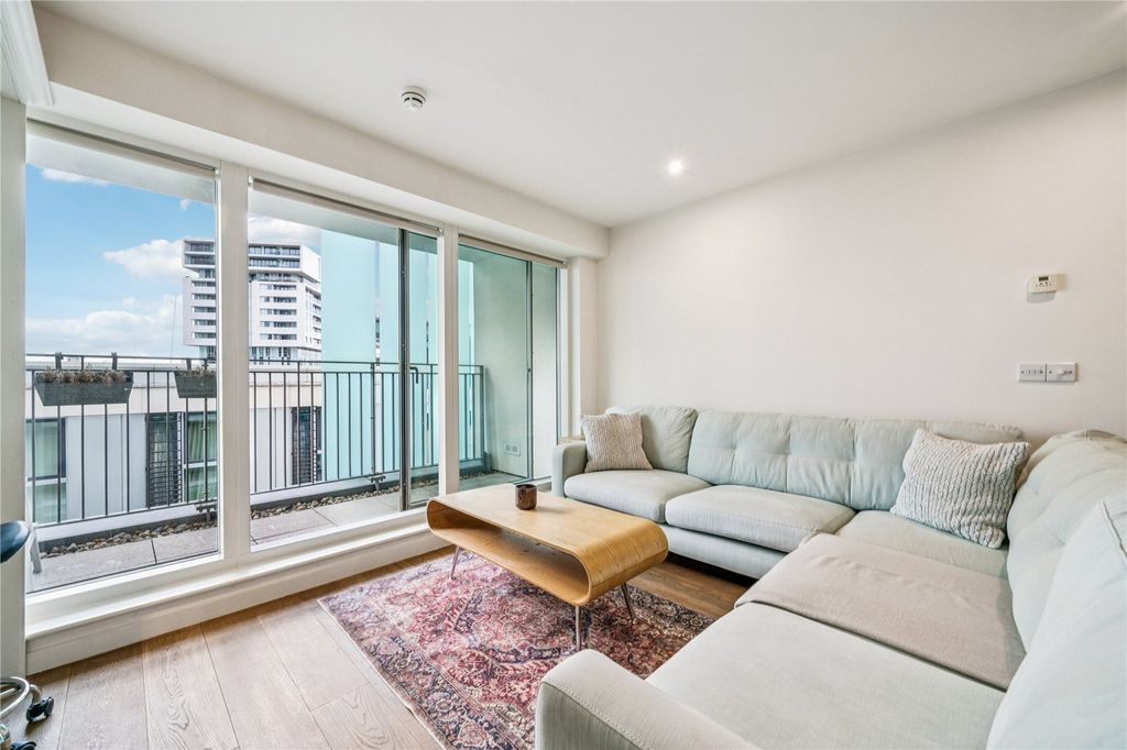 Property photo 1 of 8 Picture No. 17