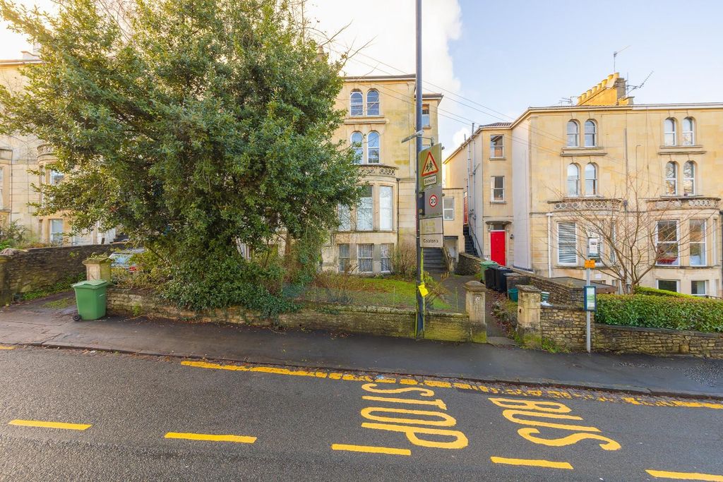 Property photo 2 of 26 Char6723.Jpg