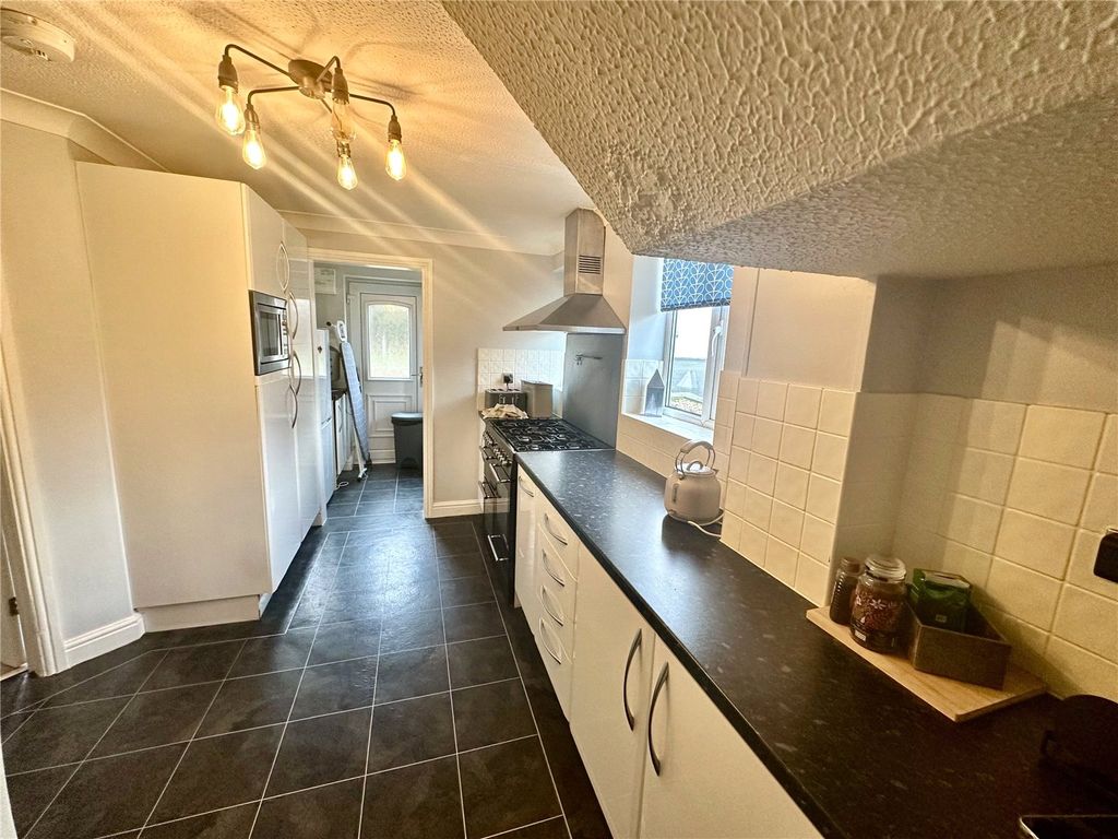 Property photo 3 of 12 Picture No. 17