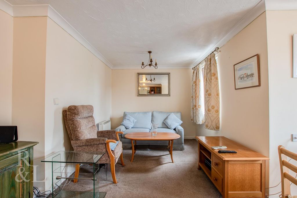 Property photo 3 of 11 B (4).Jpg